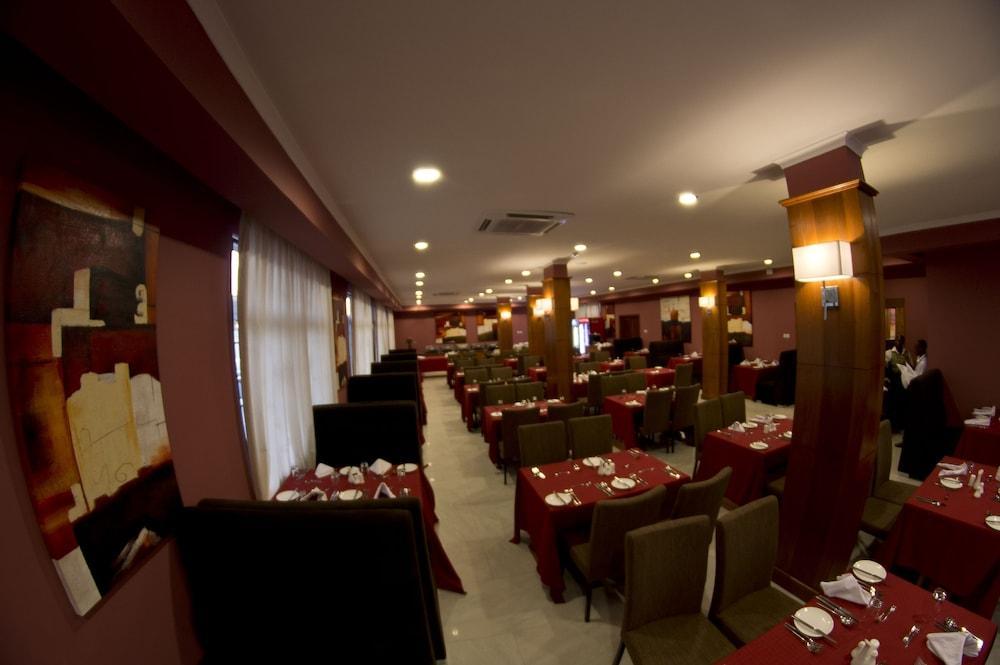 דאר א-סאלאם Seascape Hotel מראה חיצוני תמונה